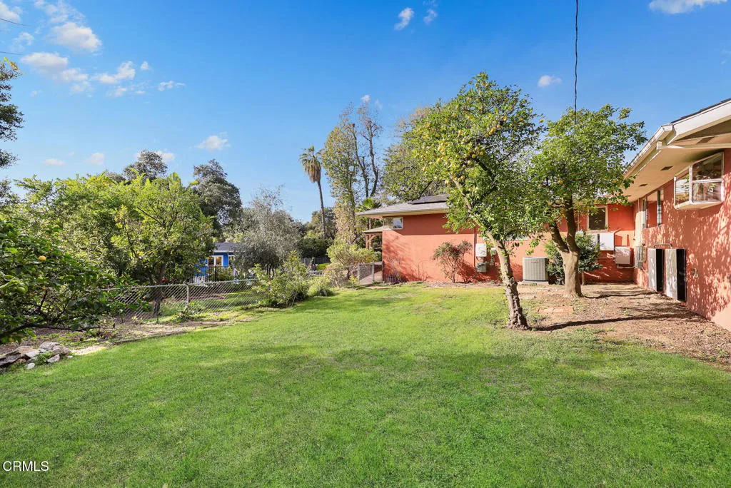 1948 Ravista Lane, La Canada Flintridge, California 91011 home-pic-43